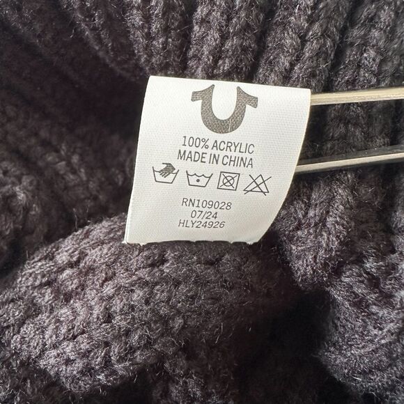 True Religion Black Cable Knit Winter Beanie - Picture 3 of 4